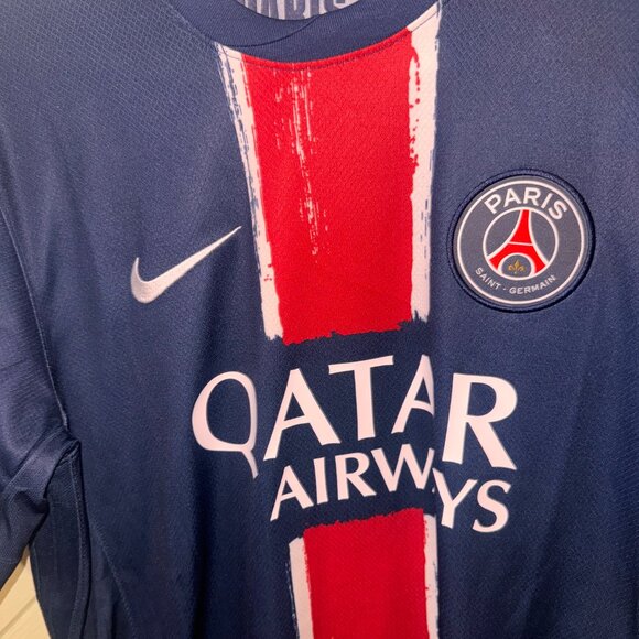 PSG Stadium Jersey 2024/2025 - Medium - Picture 2 of 4